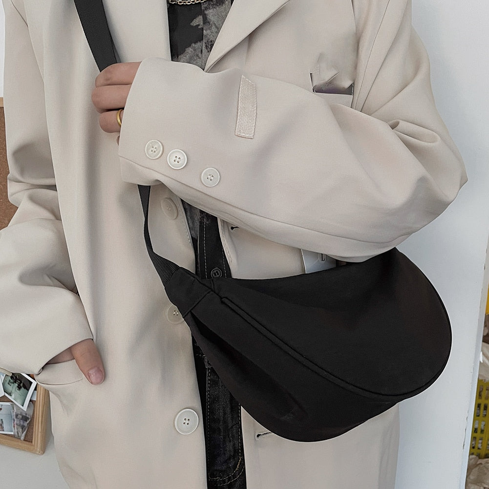 Trendy Crossbody Bag - Black